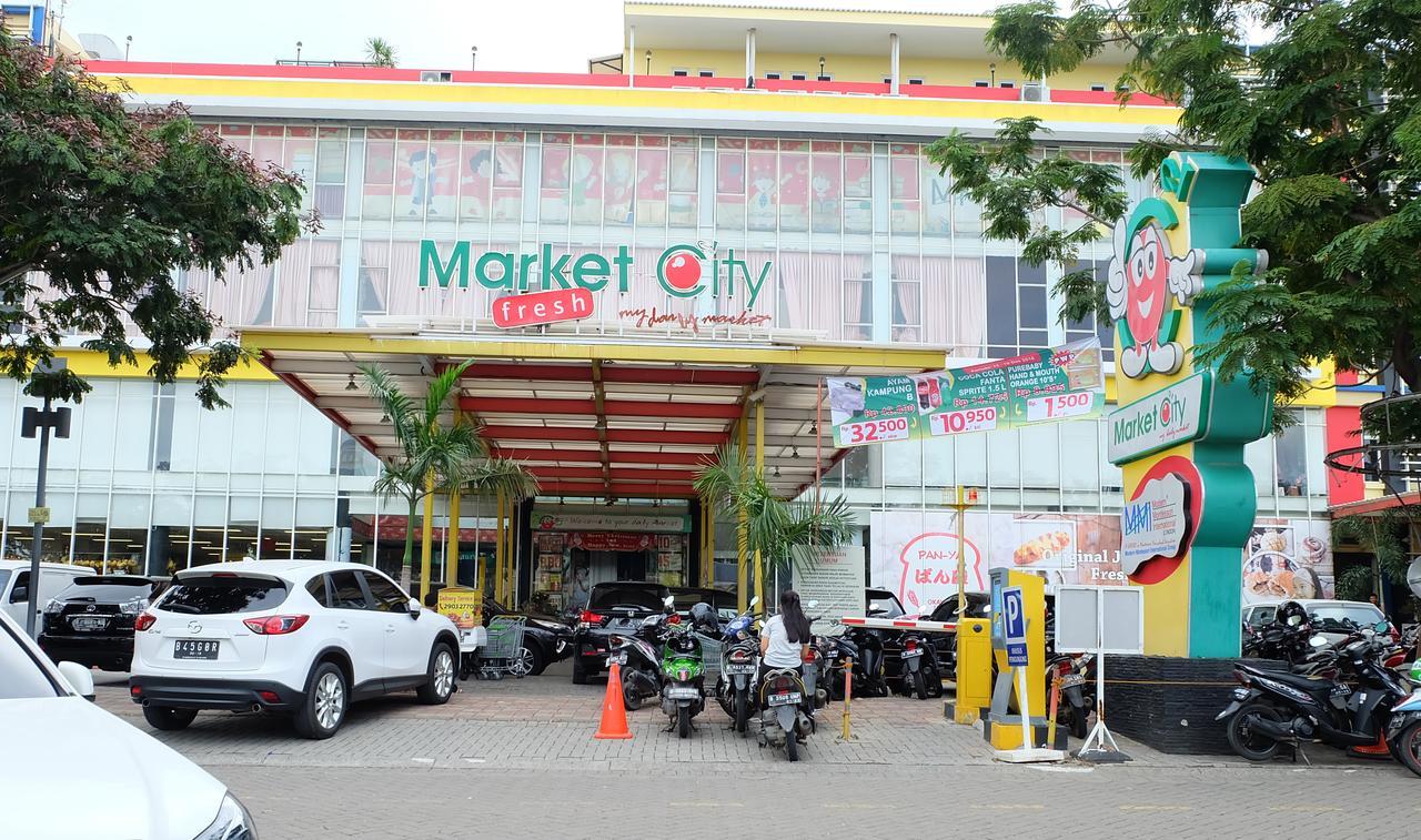 Homiestay Jakarta Exterior photo